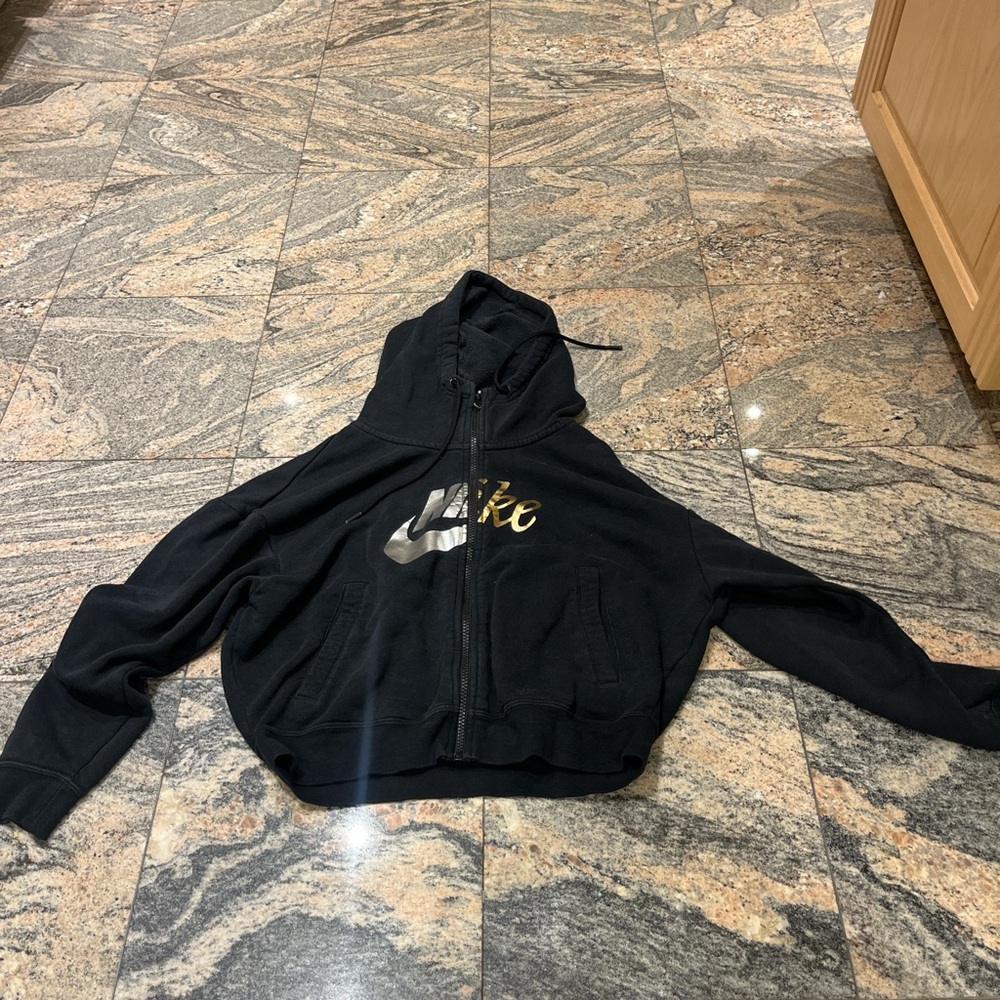 Nike cropped hoodie
